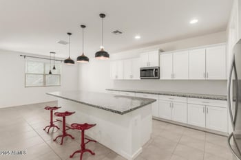 4587 Stickleaf Way, San Tan Valley, AZ 85144