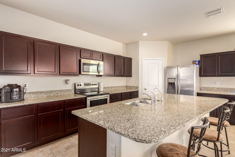 4599 E Gagarinite Ln, San Tan Valley, AZ 85143
