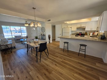 46 Mclellan Rd, Mesa, AZ 85201
