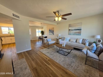 46 Mclellan Rd, Mesa, AZ 85201