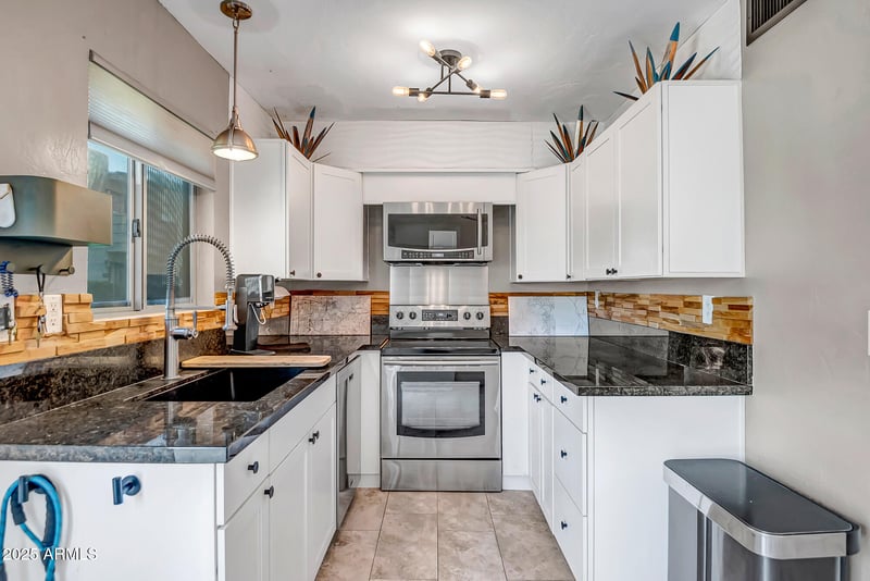 4600 68th St #313, Scottsdale, AZ 85251