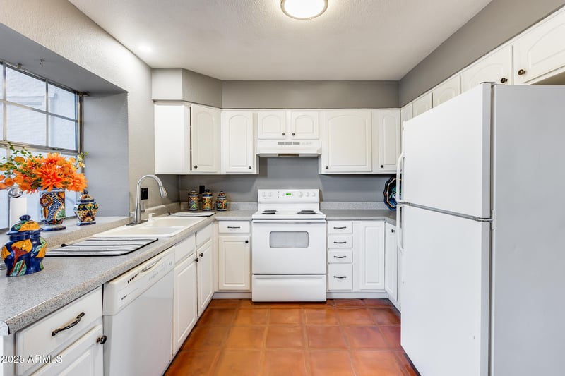 4601 102nd Ave #1042, Phoenix, AZ 85037
