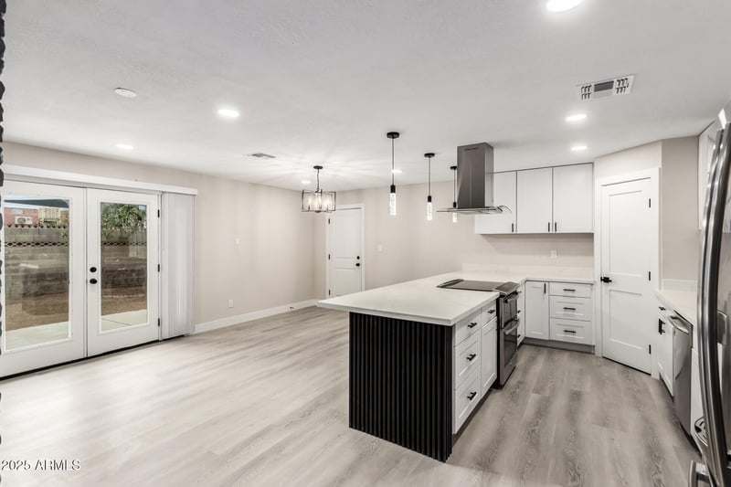 4601 Citrus Way, Glendale, AZ 85301