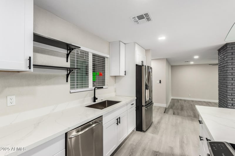 4601 Citrus Way, Glendale, AZ 85301