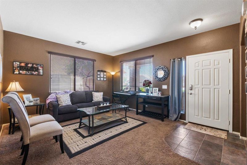 4601 E Karsten Dr, Chandler, AZ 85249