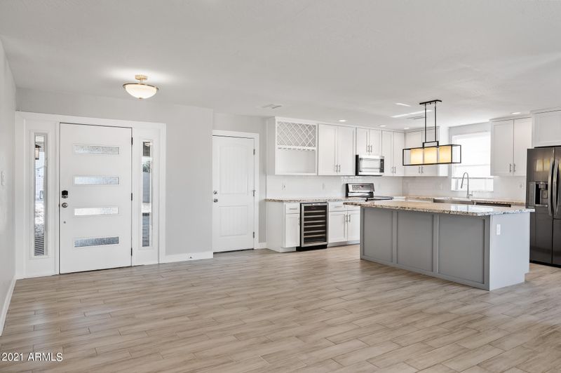 4601 E Mineral Rd, Phoenix, AZ 85044