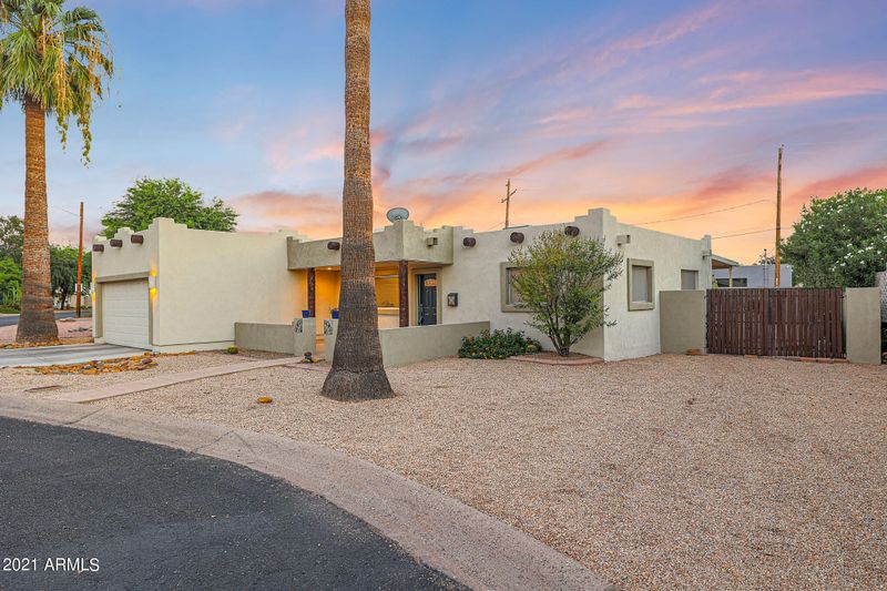 4601 E Montecito Ave, Phoenix, AZ 85018