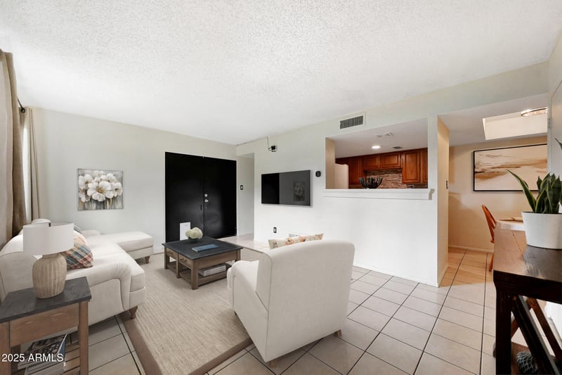 4602 Broadway Rd, Phoenix, AZ 85040