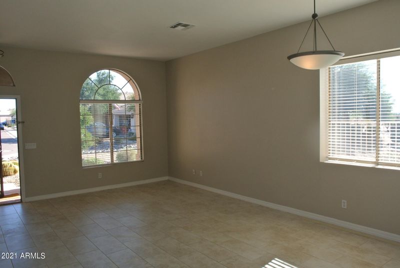 4602 E Chisum Trl, Phoenix, AZ 85050