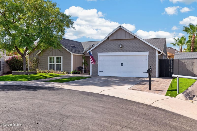4602 E Kachina Trl, Phoenix, AZ 85044