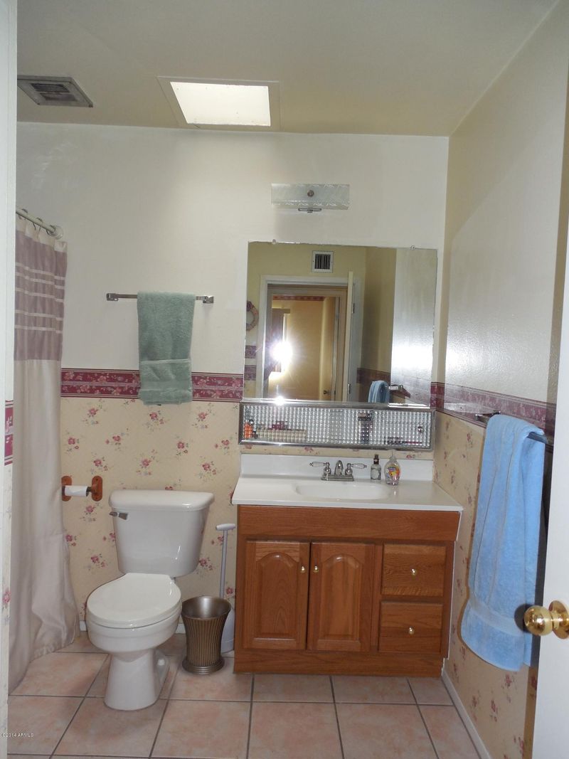 4602 W Claremont St, Glendale, AZ 85301