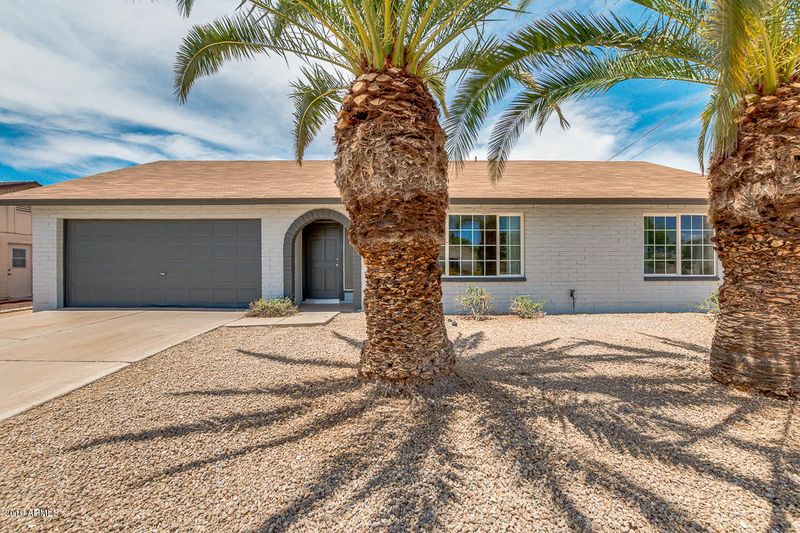 4602 W Lindner Dr, Glendale, AZ 85308