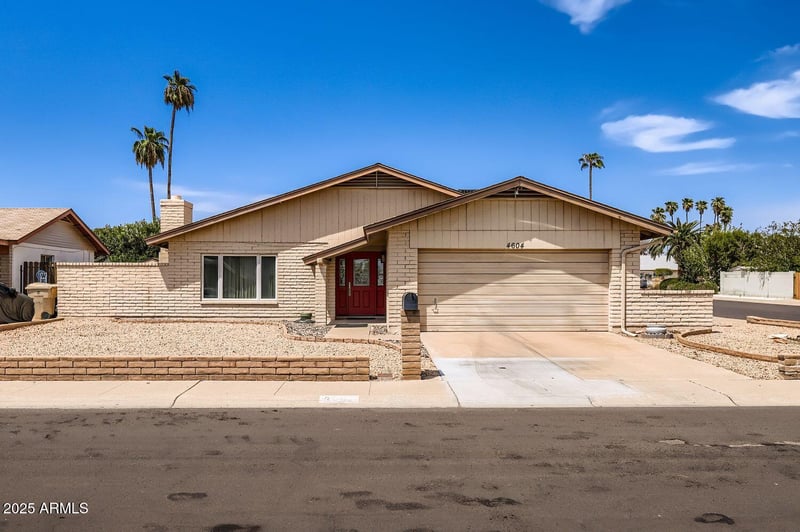 4604 Gardenia Ave, Glendale, AZ 85301