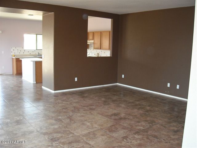 4604 N 92nd Ln, Phoenix, AZ 85037