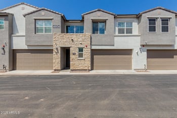 4604 Park Grove St #102, Gilbert, AZ 85297
