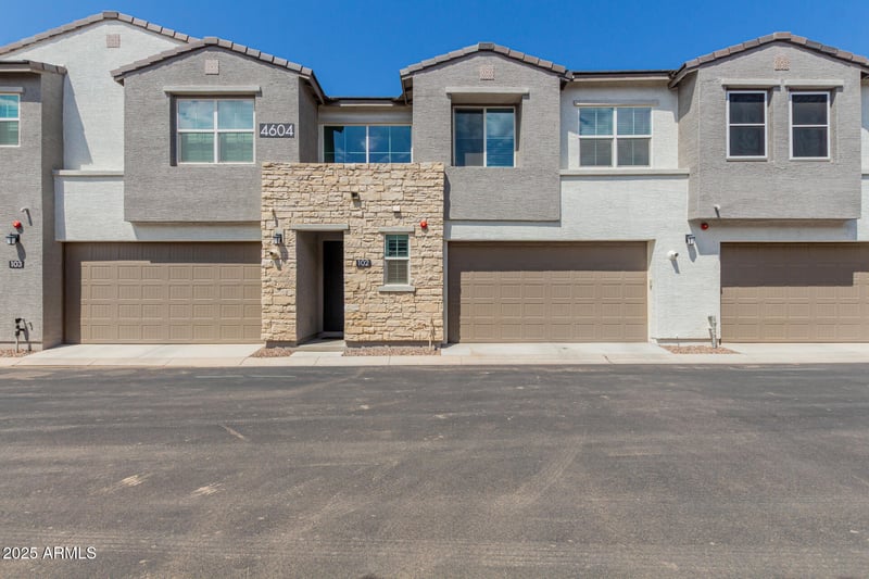 4604 Park Grove St #102, Gilbert, AZ 85297