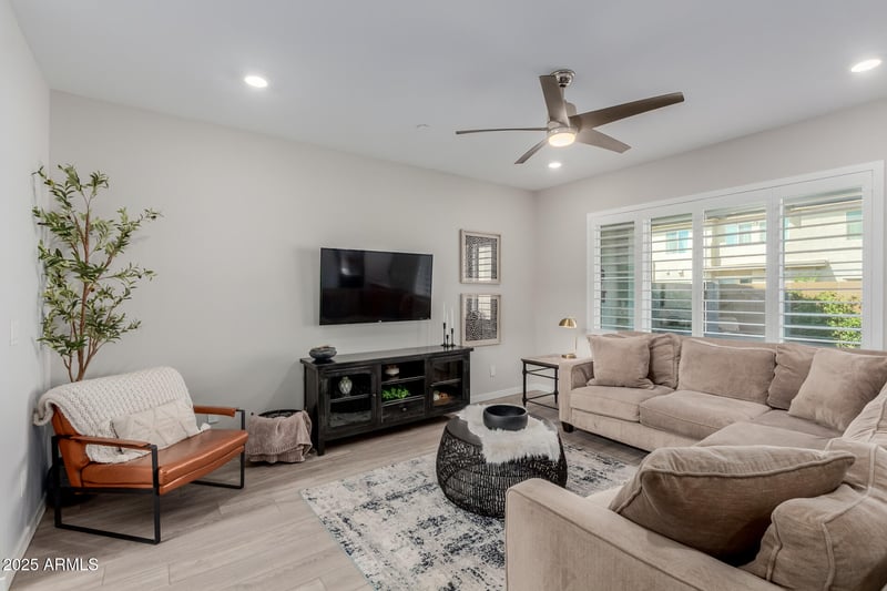 4604 Park Grove St #102, Gilbert, AZ 85297