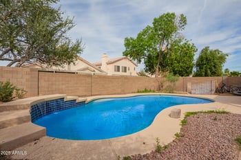4604 Summerhaven Dr, Phoenix, AZ 85044