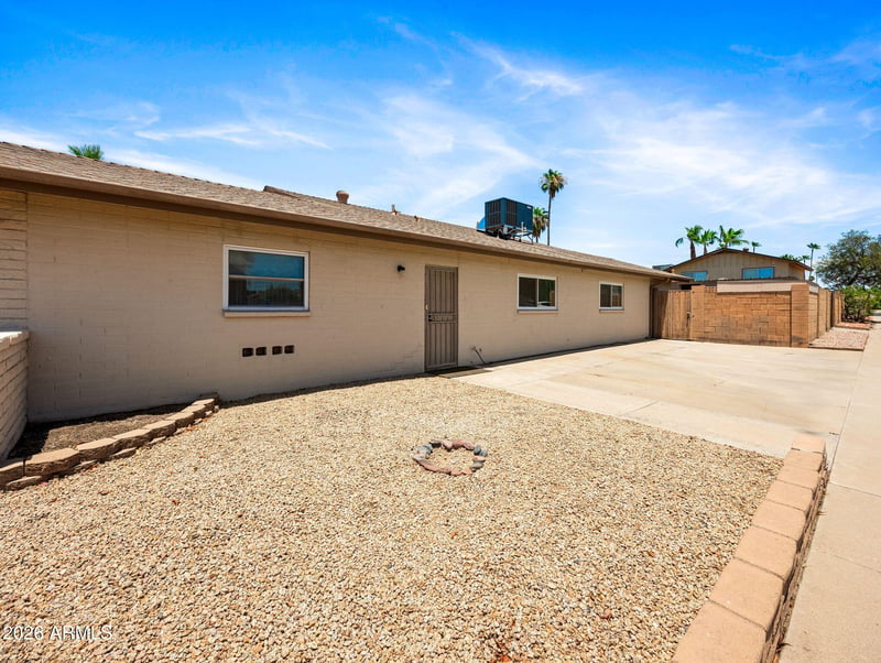 4604 W Gardenia Ave, Glendale, AZ 85301