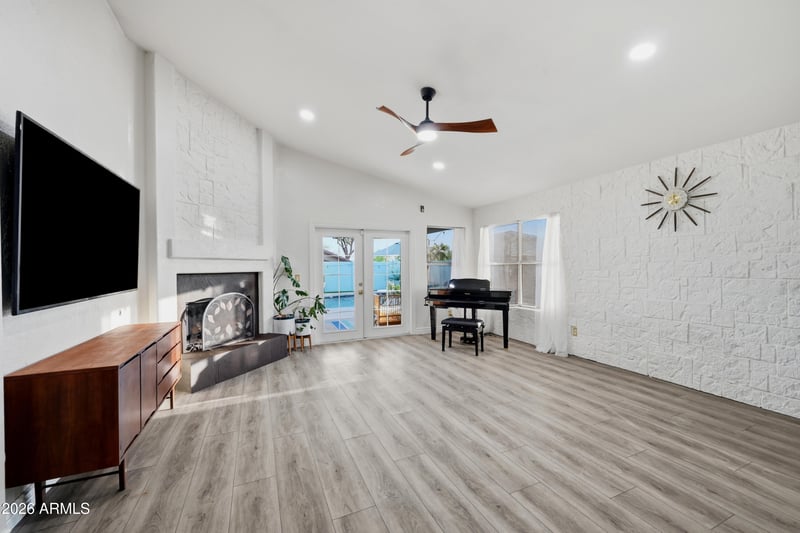 4605 Jaeger Rd, Phoenix, AZ 85050