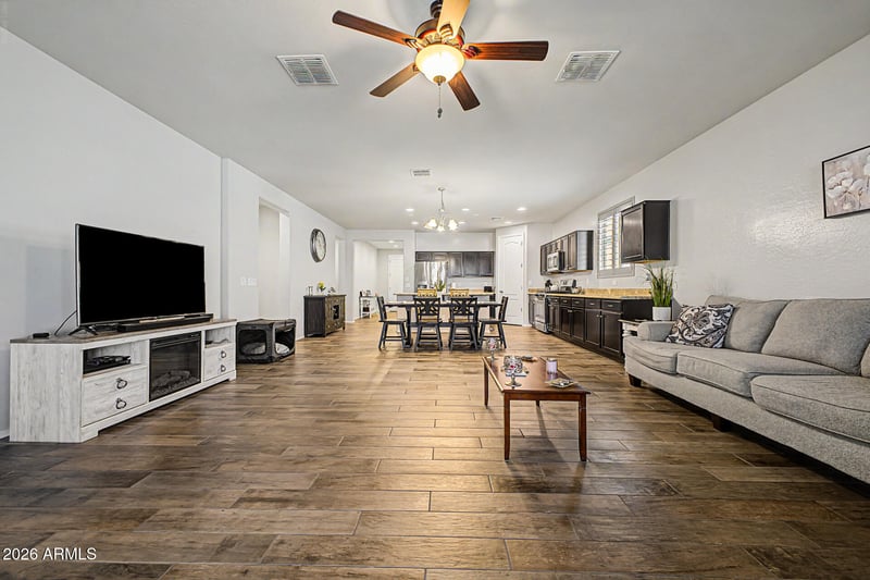 4606 Pelotazo Way, San Tan Valley, AZ 85144