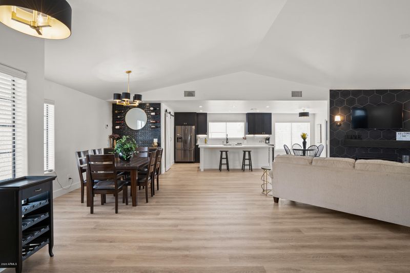 4607 E Carolina Dr, Phoenix, AZ 85032