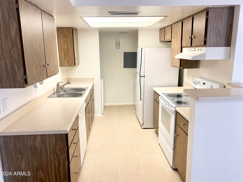 4608 Maryland Ave #144, Glendale, AZ 85301
