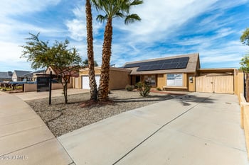 4608 Morrow Dr, Glendale, AZ 85308