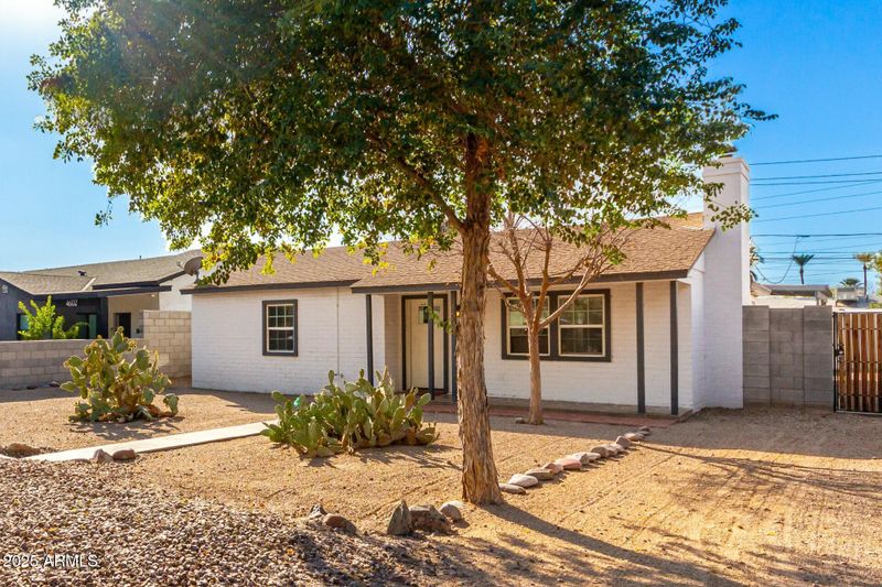 4608 N 12th Pl, Phoenix, AZ 85014
