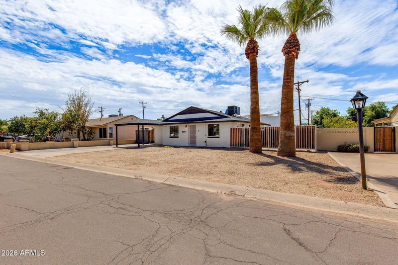 4609 E Almeria Rd, Phoenix, AZ 85008