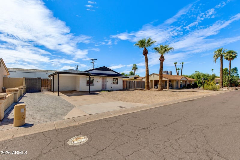 4609 E Almeria Rd, Phoenix, AZ 85008