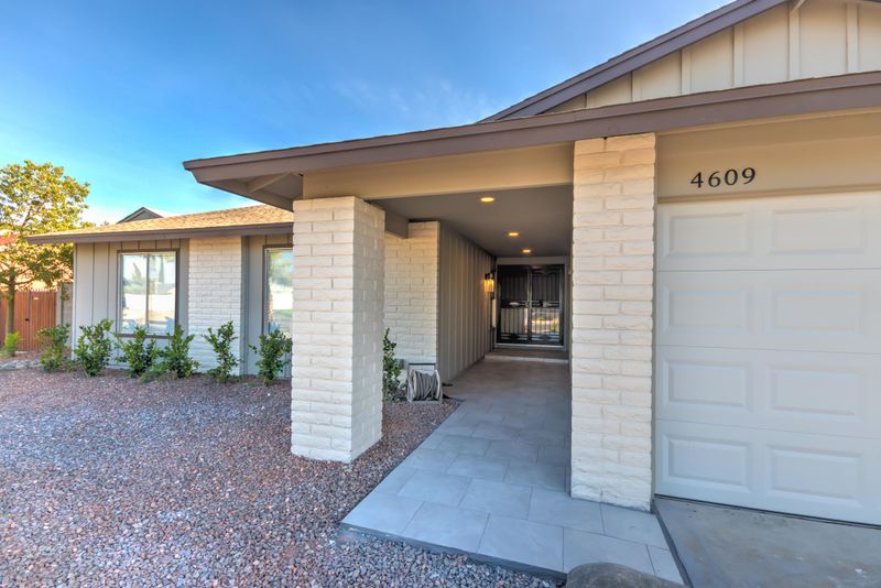 4609 E Mineral Rd, Phoenix, AZ 85044