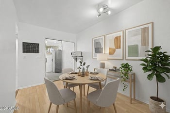 461 Holmes Ave #124, Mesa, AZ 85210