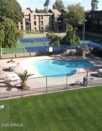 461 Holmes Ave #180, Mesa, AZ 85210