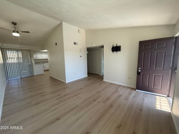 461 Holmes Ave #342, Mesa, AZ 85210