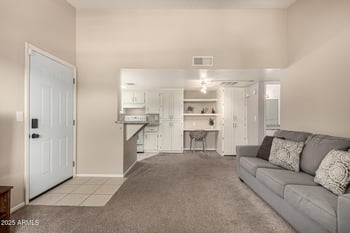 461 Holmes Ave #360, Mesa, AZ 85210