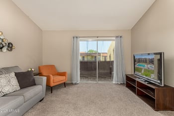 461 Holmes Ave #360, Mesa, AZ 85210