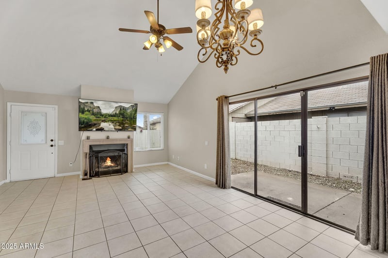 461 Orlando Cir, Mesa, AZ 85205