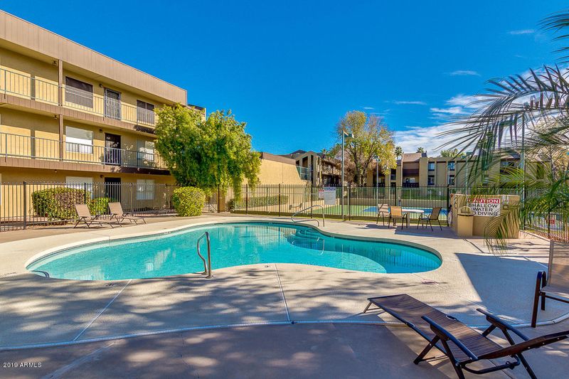 461 W Holmes Ave #121, Mesa, AZ 85210
