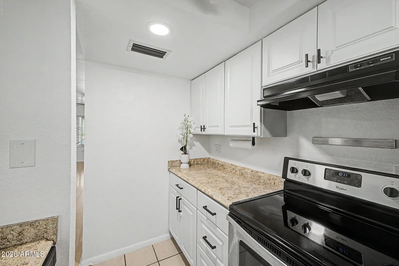 461 Holmes Ave #124, Mesa, AZ 85210