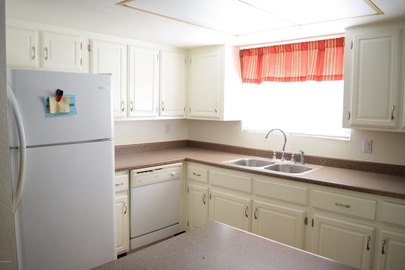 461 W Holmes Ave #203, Mesa, AZ 85210