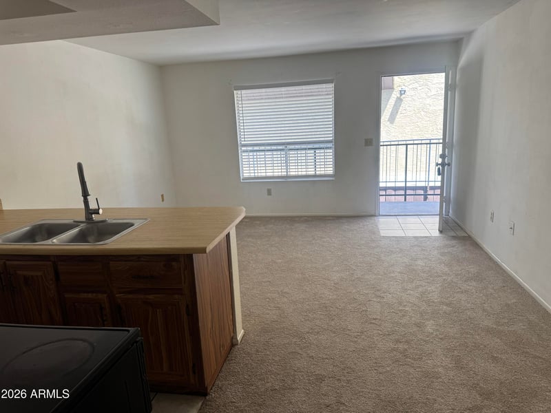 461 Holmes Ave #331, Mesa, AZ 85210