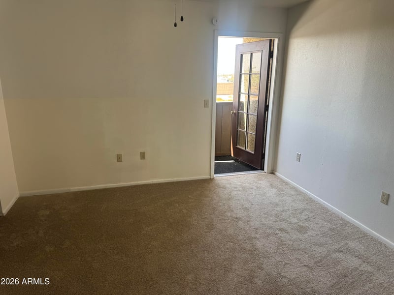 461 Holmes Ave #331, Mesa, AZ 85210