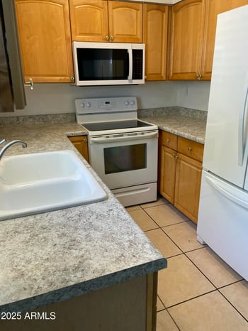 4610 68th St #402, Scottsdale, AZ 85251