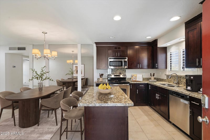 4610 68th St #411, Scottsdale, AZ 85251