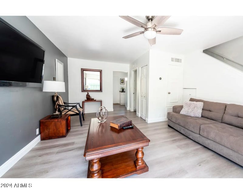4610 68th St #414, Scottsdale, AZ 85251