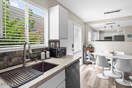 4610 68th St #416, Scottsdale, AZ 85251