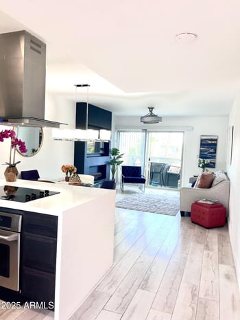 4610 68th St #426, Scottsdale, AZ 85251