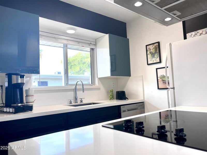 4610 68th St #426, Scottsdale, AZ 85251