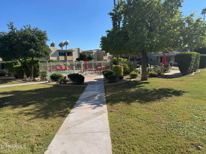 4610 68th St #437, Scottsdale, AZ 85251